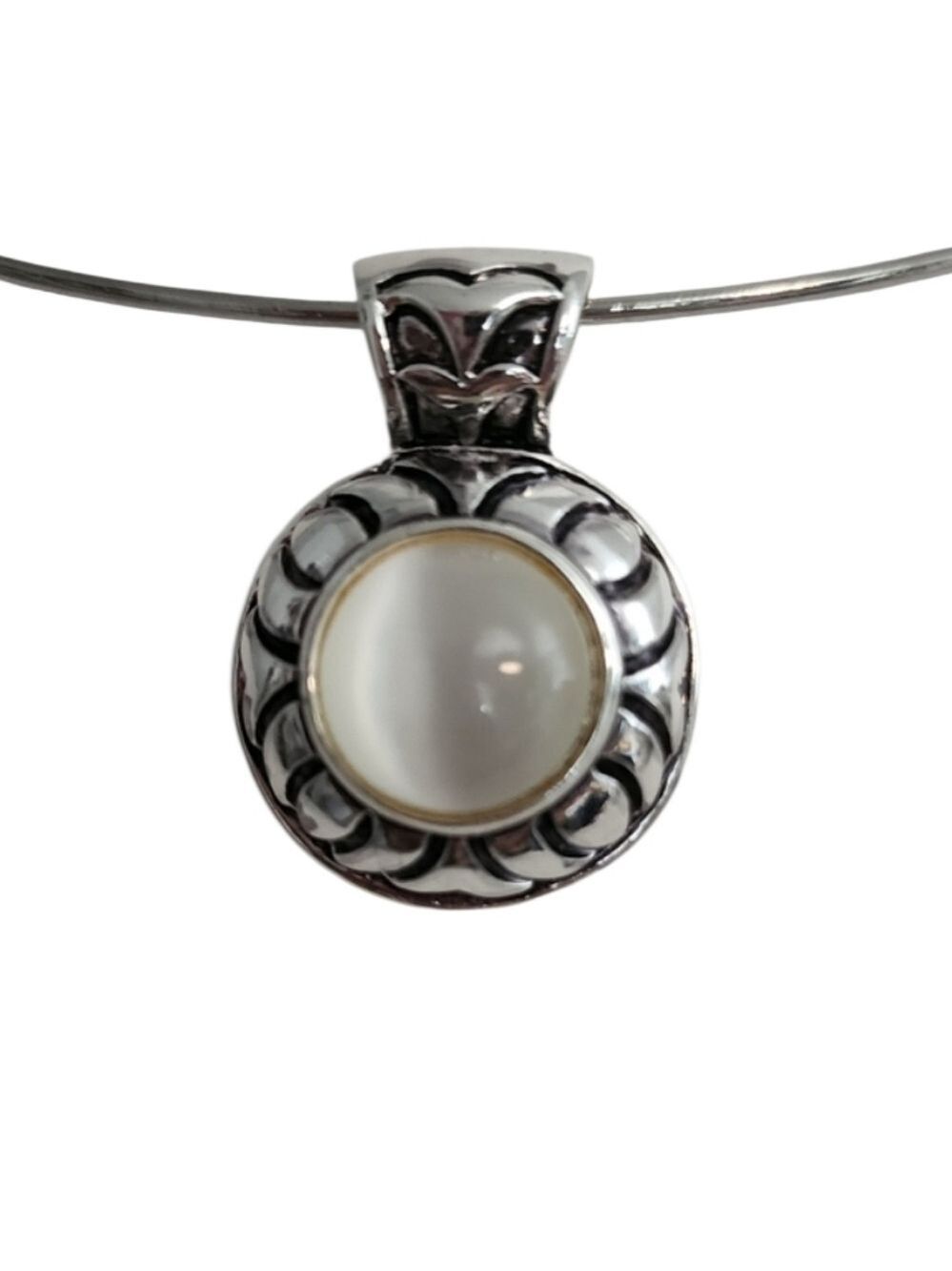 Silvertone Choker Cat's Eye Pendant